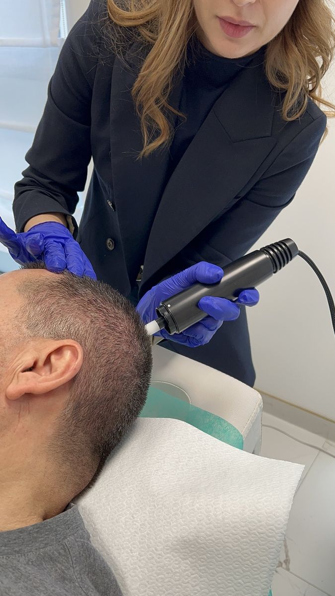 Zabieg trychologiczny dla mężczyzn w Perfect Hair Clinic Katowice